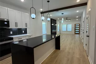 4916 Tronewood St, Houston, TX 77016 - Photo 9