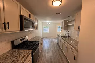 1033 S Hub St, Sherman, TX 75090 - Photo 5