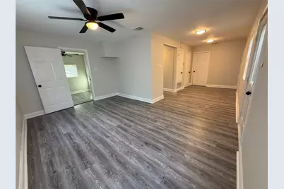 1033 S Hub Street, Sherman, TX 75090 - Photo 3