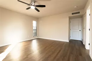5220 Pruitt Dr, The Colony, TX 75056 - Photo 13