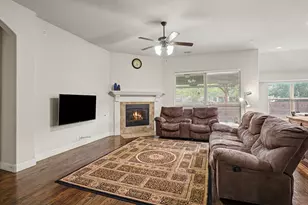 2412 Lynbridge Dr, Plano, TX 75025 - Photo 5