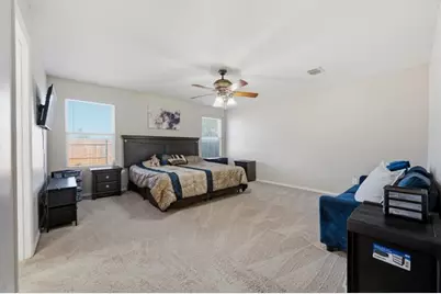 8721 Hunters Point Way, Fort Worth, TX 76123 - Photo 17