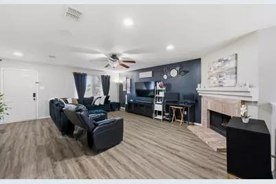 8721 Hunters Point Way, Fort Worth, TX 76123 - Photo 9