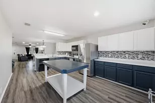 8721 Hunters Point Way, Fort Worth, TX 76123 - Photo 13
