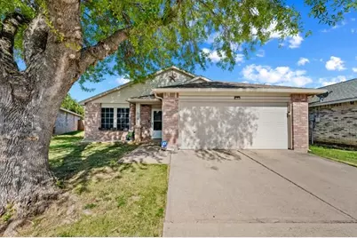 8721 Hunters Point Way, Fort Worth, TX 76123 - Photo 1