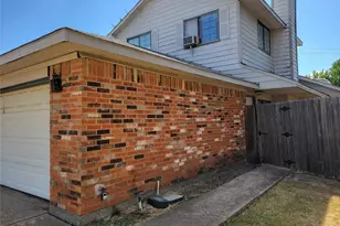 745 Meadowcreek Ct, Garland, TX 75043 - Photo 3