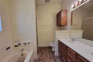 745 Meadowcreek Ct, Garland, TX 75043 - Photo 13