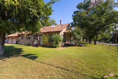 301 W Nelson Street, Bowie, TX 76230 - Photo 19