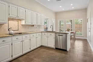 15628 Golden Creek Rd, Dallas, TX 75248 - Photo 11