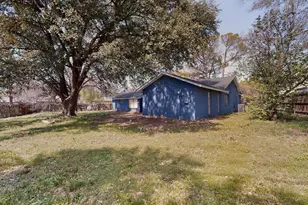 400 Casa Bello Ct, Irving, TX 75062 - Photo 19