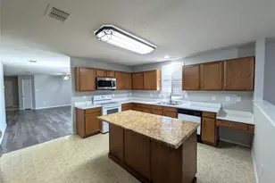 1736 Carolina Ridge Way, Fort Worth, TX 76247 - Photo 11