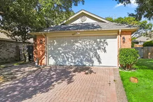 617 Renaissance Pl, Cedar Hill, TX 75104 - Photo 3