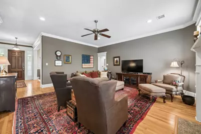 3718 Lakeview Drive, Grapevine, TX 76051 - Photo 7