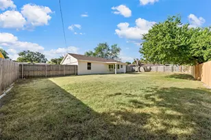 412 Dixon St, Hewitt, TX 76643 - Photo 17
