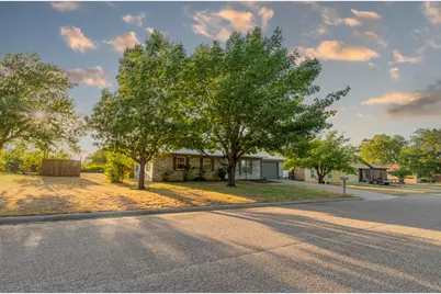 510 S Williams Street, Hamilton, TX 76531 - Photo 25