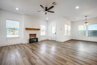 3323 Howard Street, Fort Worth, TX 76119 - Photo 11