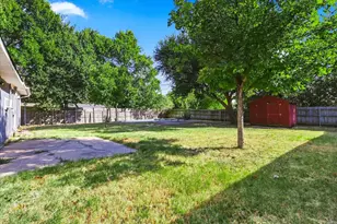 2129 Diane Dr, Mesquite, TX 75149 - Photo 23