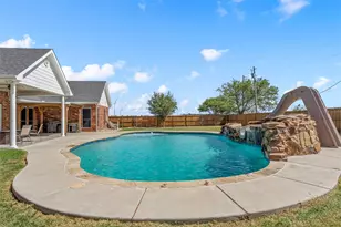 206 S Butler St, Frost, TX 76641 - Photo 29