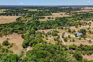 1530 Co Rd 3925, Wolfe City, TX 75449 - Photo 25