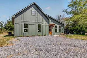 1530 Co Rd 3925, Wolfe City, TX 75449 - Photo 31