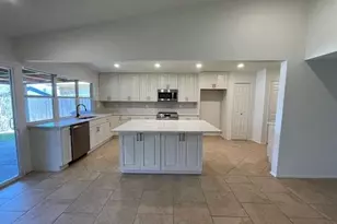 5220 Sherman Dr, The Colony, TX 75056 - Photo 3