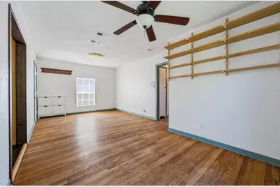 10611 Hermosa Drive, Dallas, TX 75218 - Photo 5