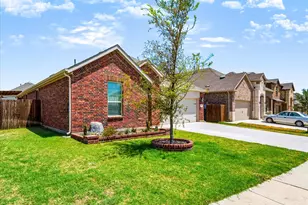 11203 Hawks Lndg Dr, Aubrey, TX 76227 - Photo 3