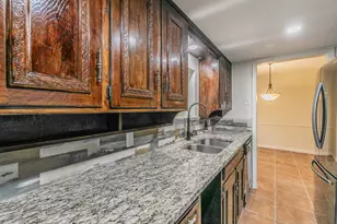 2807 Summitview Dr, Bedford, TX 76021 - Photo 13