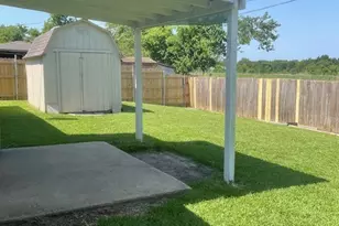 2115 Sunset Dr, Balch Springs, TX 75180 - Photo 9