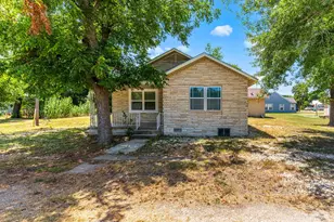 115 N College, Rosebud, TX 76570 - Photo 3