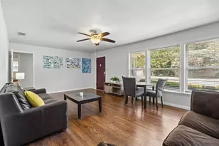 1318 Coit St, Denton, TX 76201 - Photo 5