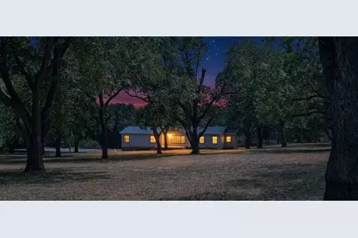 1210 E Texas Street, Denison, TX 75021 - Photo 1