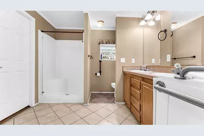 1210 E Texas Street, Denison, TX 75021 - Photo 13