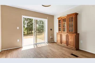 1210 E Texas Street, Denison, TX 75021 - Photo 9