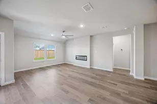 10609 Blakely Crk Rd, Fort Worth, TX 76126 - Photo 13