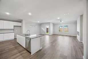 10609 Blakely Crk Rd, Fort Worth, TX 76126 - Photo 9