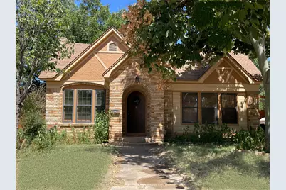3915 Meadowbrook Drive, Fort Worth, TX 76103 - Photo 1
