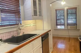 3915 Meadowbrook Dr, Fort Worth, TX 76103 - Photo 11