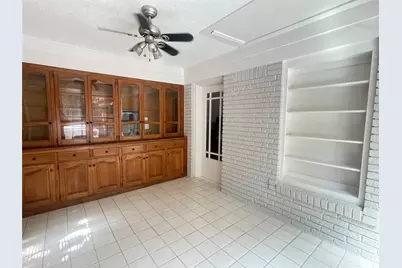 3915 Meadowbrook Drive, Fort Worth, TX 76103 - Photo 15