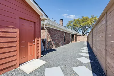 8115 Old Moss Road, Dallas, TX 75231 - Photo 19