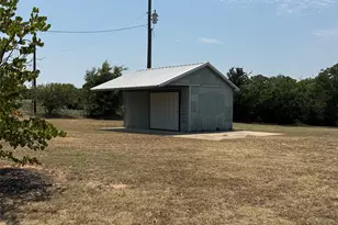 293 Co Rd 4773, Boyd, TX 76023 - Photo 13