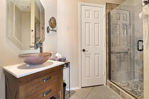 2320 Kingsley Dr, Grand Prairie, TX 75050 - Photo 11