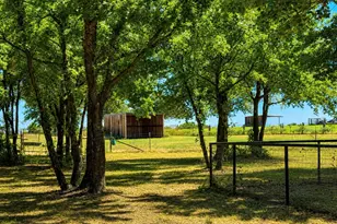 655 Hobson Bend Rd, Weatherford, TX 76088 - Photo 3