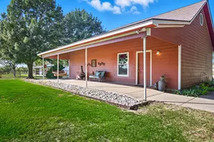 2309 Hillview Dr, Krum, TX 76249 - Photo 31