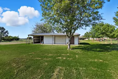 2309 Hillview Drive, Krum, TX 76249 - Photo 37