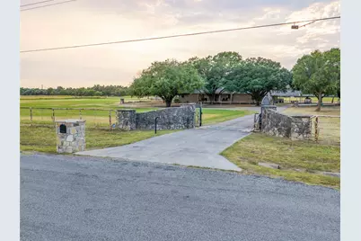 1790 Old Base Road, Aurora, TX 76078 - Photo 13