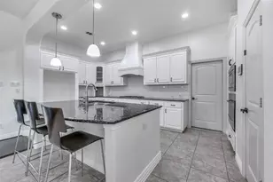 2043 Loma Alta Dr, Irving, TX 75063 - Photo 3