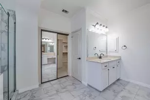 2043 Loma Alta Dr, Irving, TX 75063 - Photo 17
