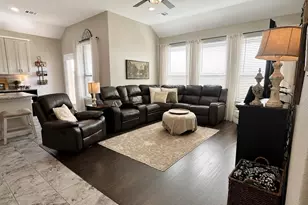 141 Trinity St, Grandview, TX 76050 - Photo 11