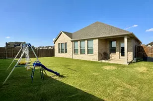 141 Trinity St, Grandview, TX 76050 - Photo 25
